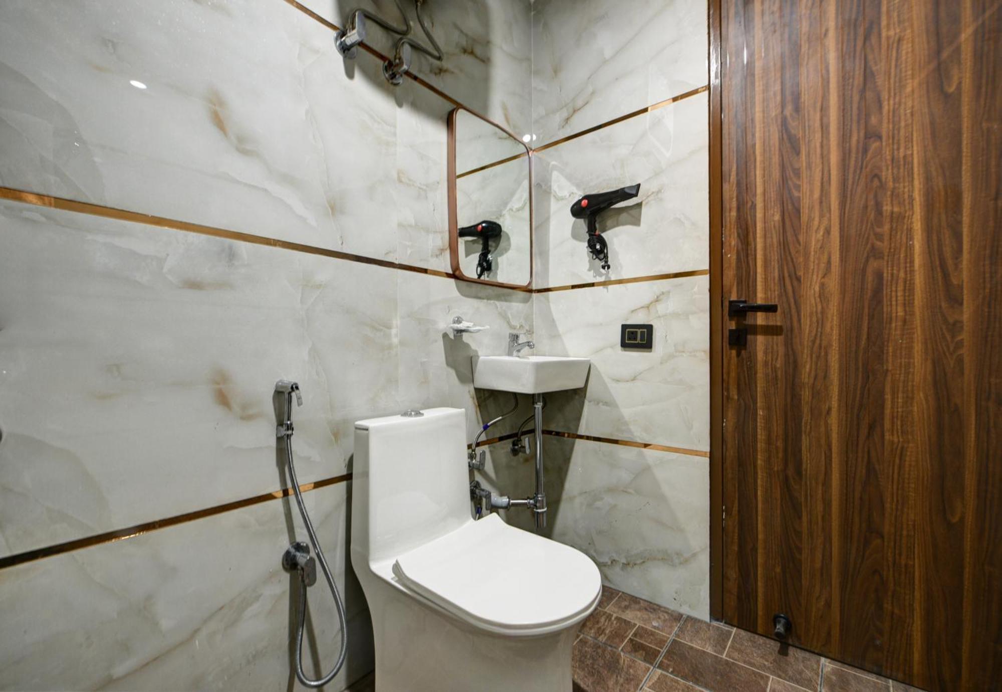 Dream World Near Delhi Airport 4* New Delhi
