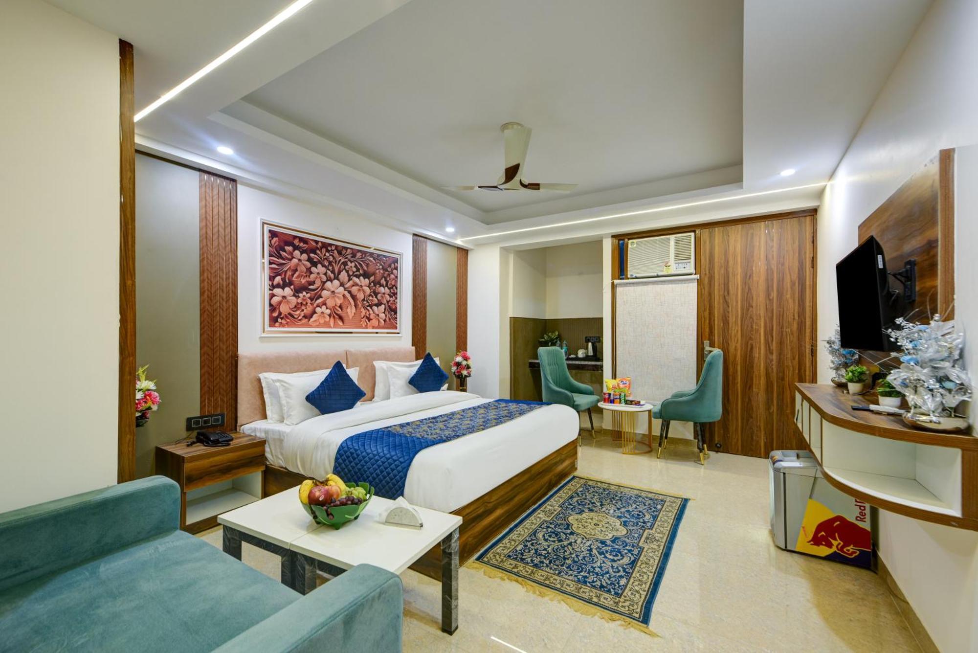 Dream World Near Delhi Airport Hotel